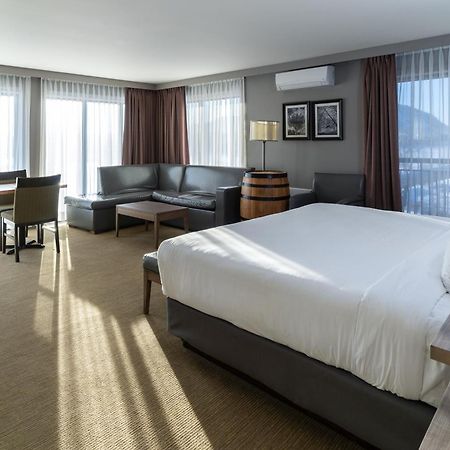 Hotel Rive Gauche Beloeil Zewnętrze zdjęcie
