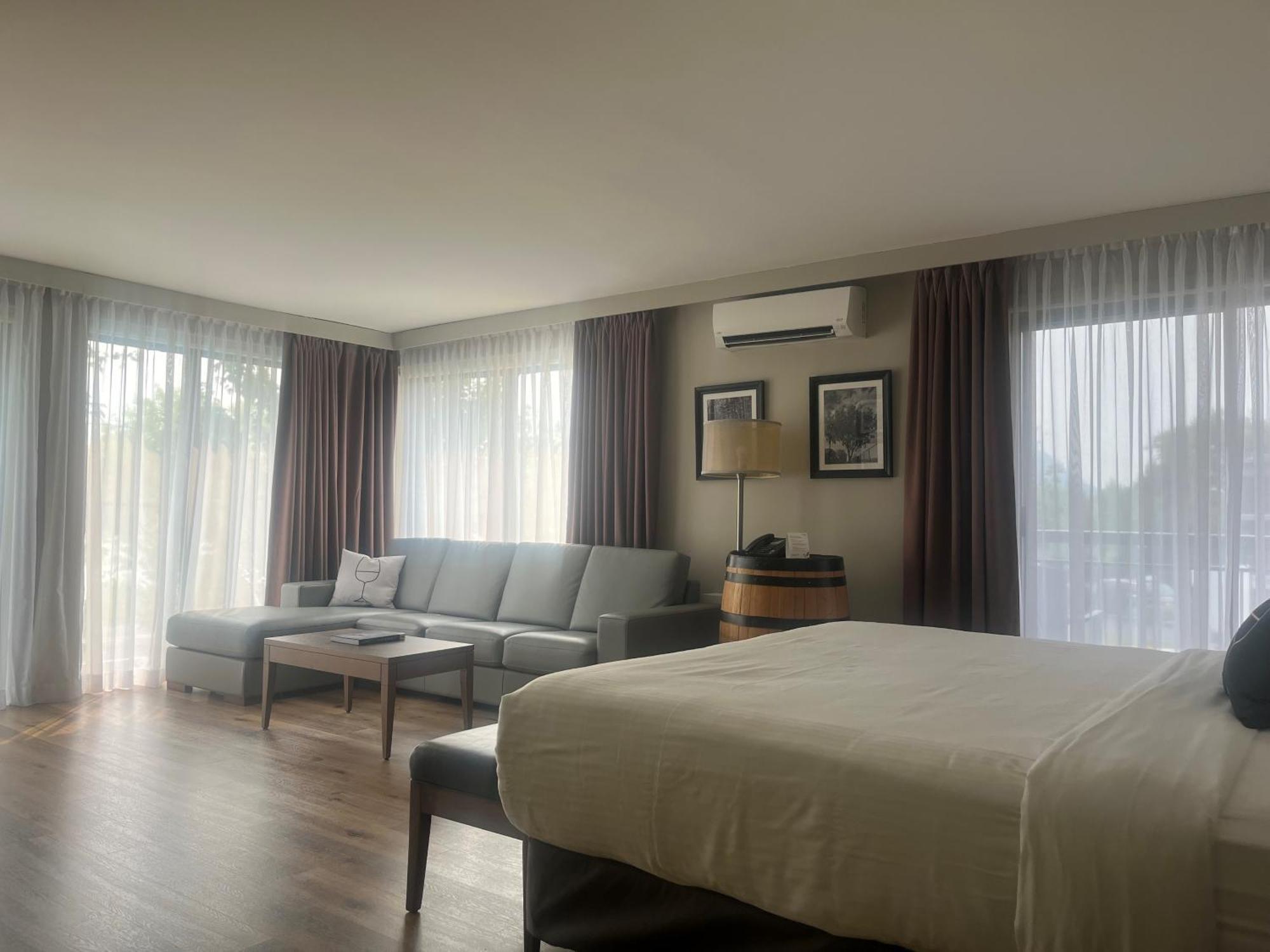Hotel Rive Gauche Beloeil Zewnętrze zdjęcie